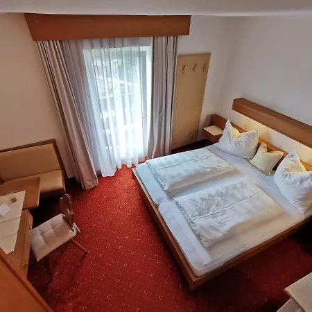 Active Prairerhof Guest house Schenna
